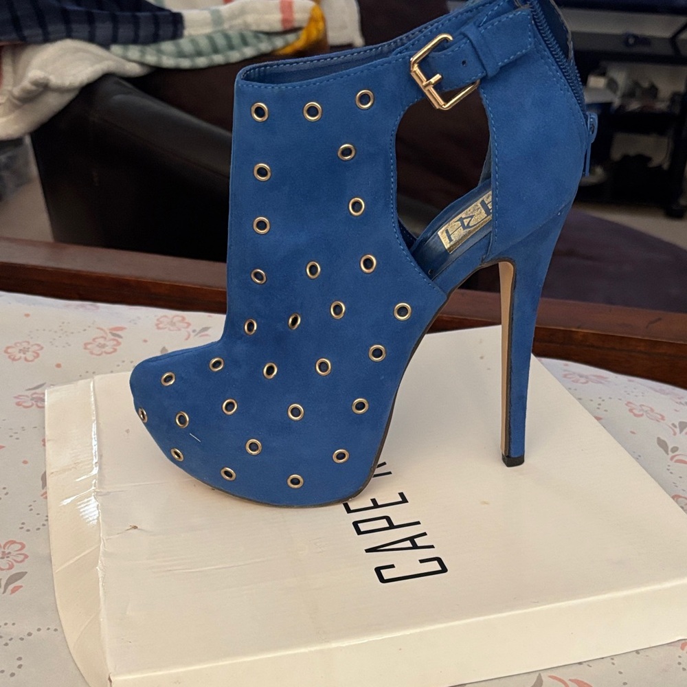 FRH Blue Eyelet Heeled Boots
